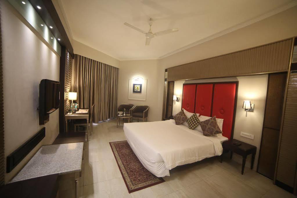 The Amayaa Varanasi Luaran gambar